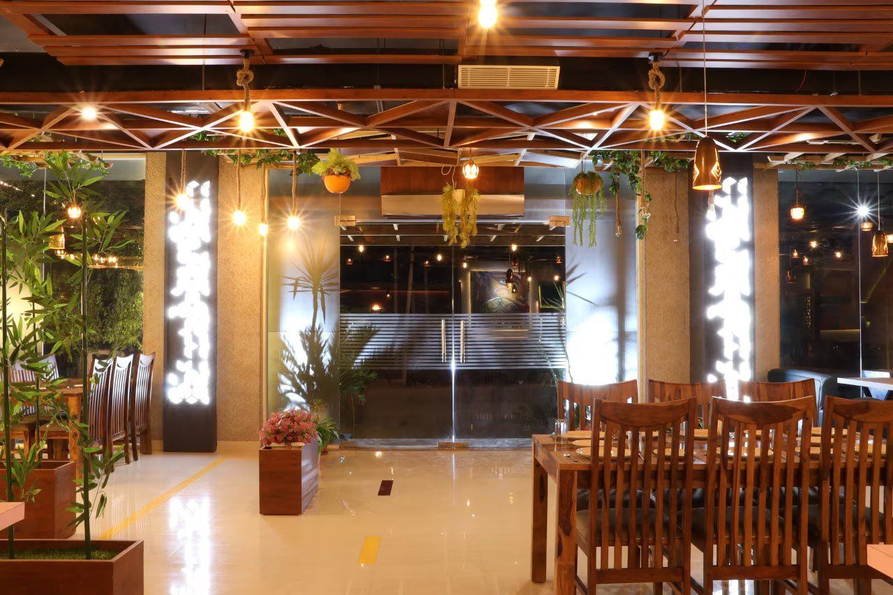 Food & Dining