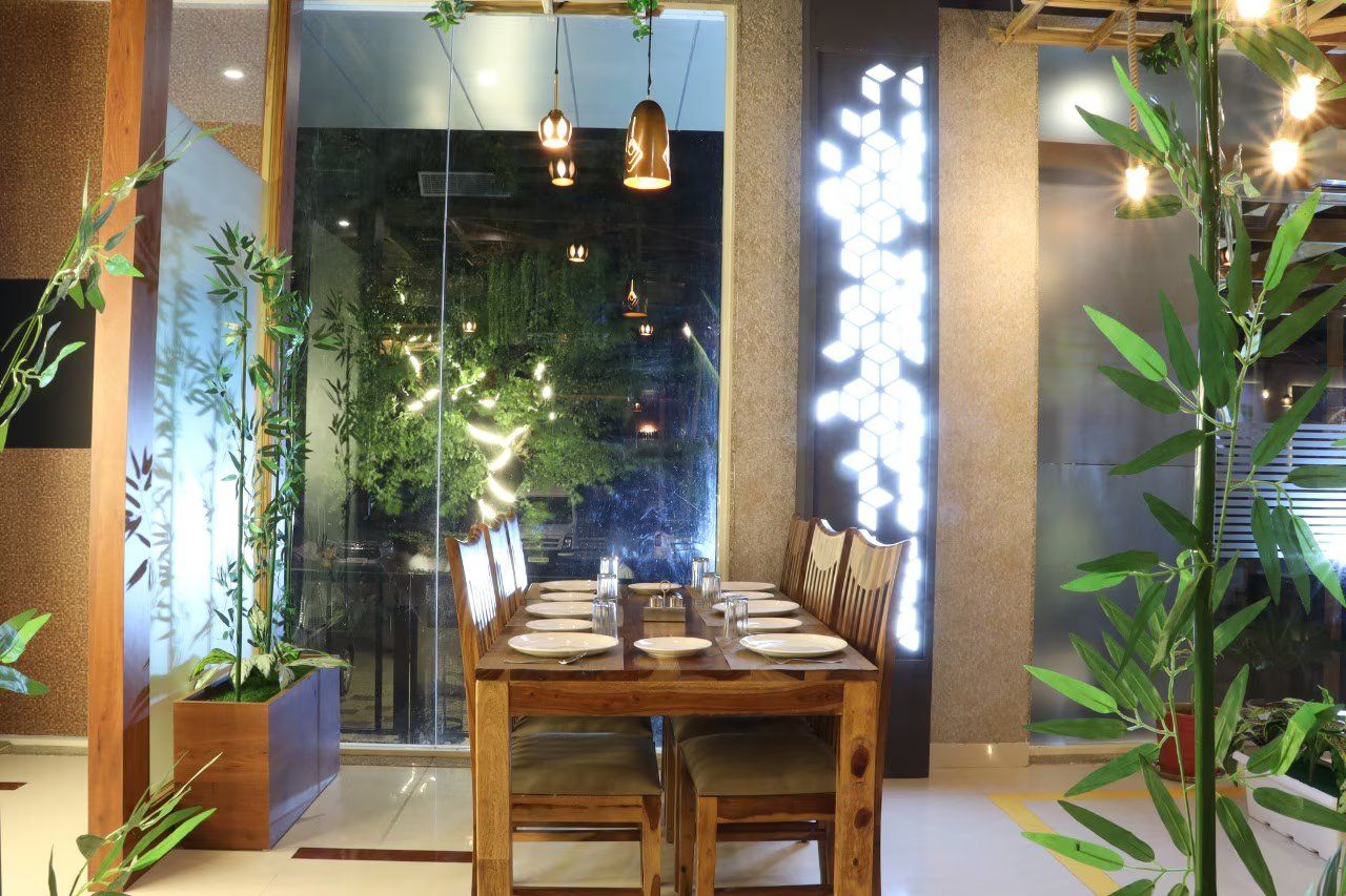 Food & Dining