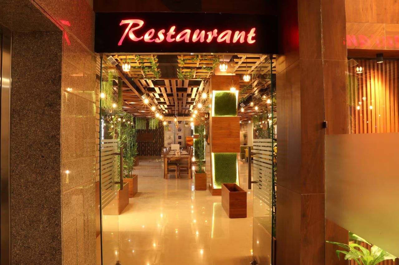 Food & Dining