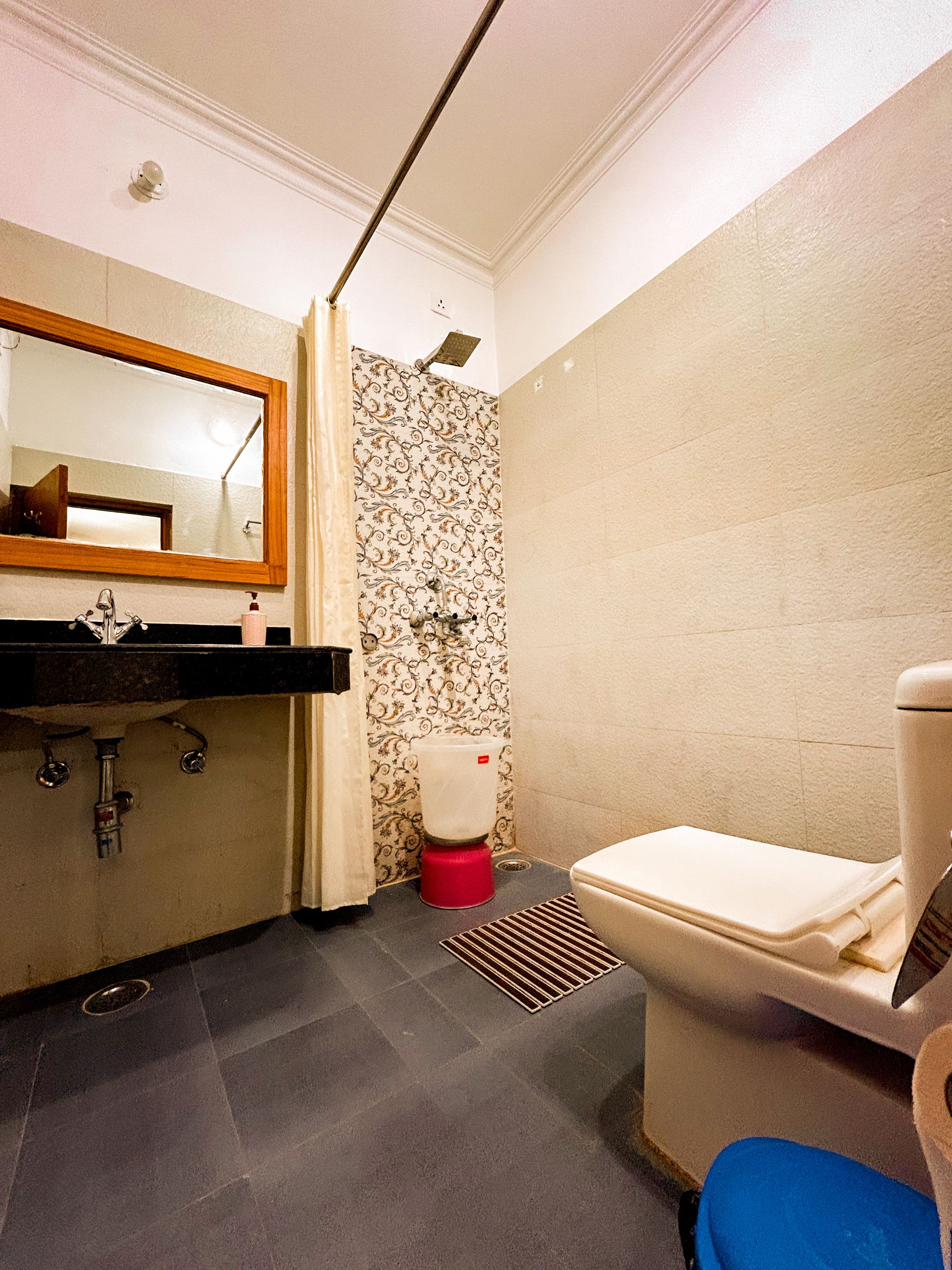 PRIYANKA RESORT Deluxe Room 2