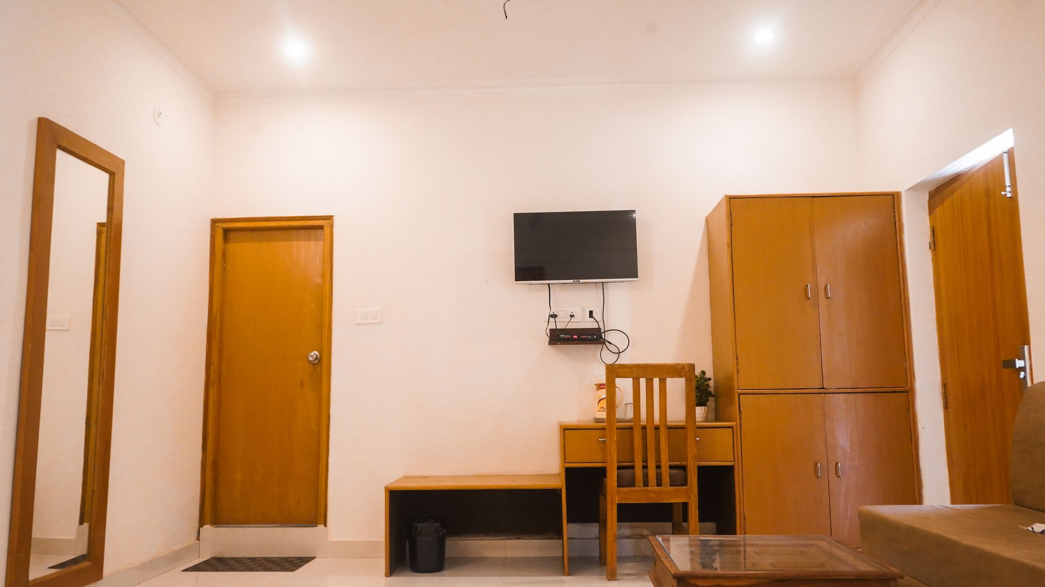 PRIYANKA RESORT Deluxe Room 3