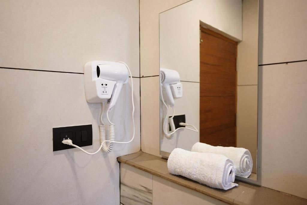 Stayon Hotels DELUXE ROOMS 12