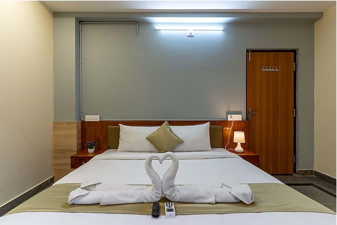 Chalet Hotel Deluxe Double Non-A/C room