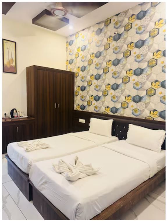 Hotel Plaza Airport Zone, Hyderabad Queen Room