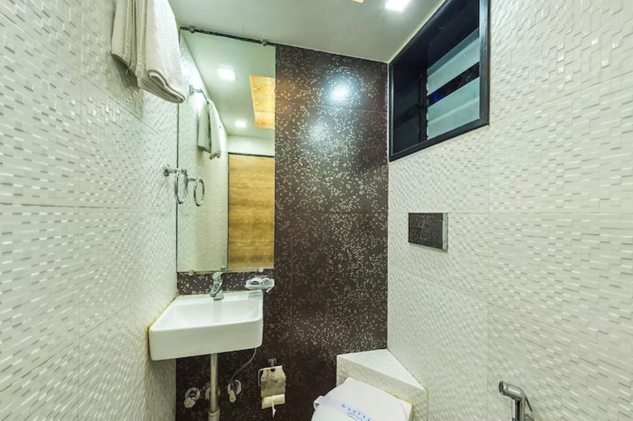 Hotel Mordern Standard AC Room 3