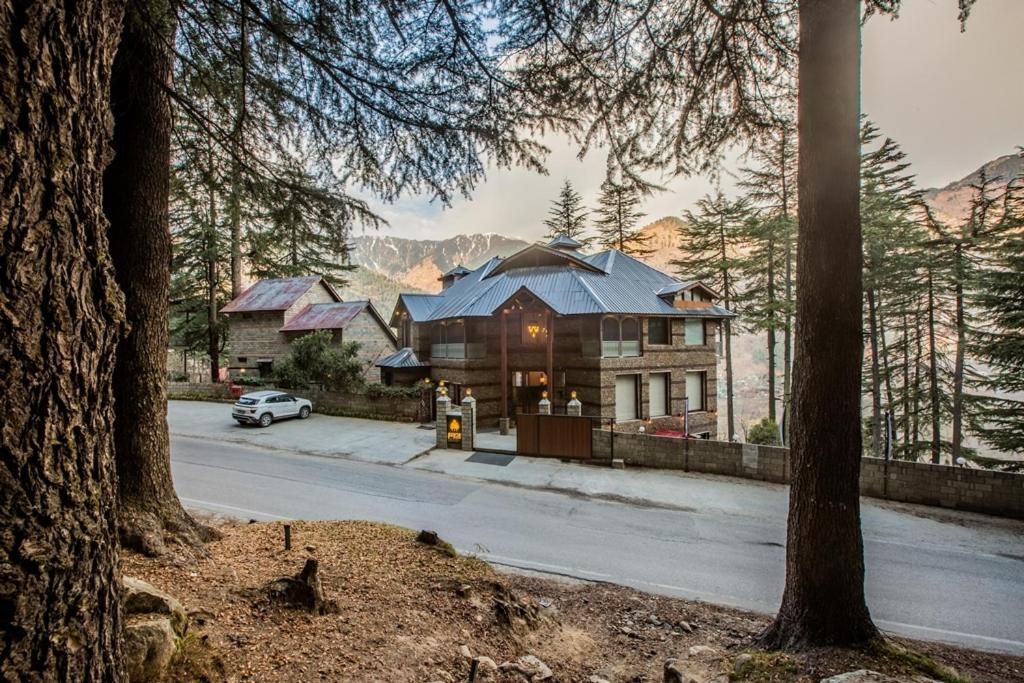 Hotel Exterior