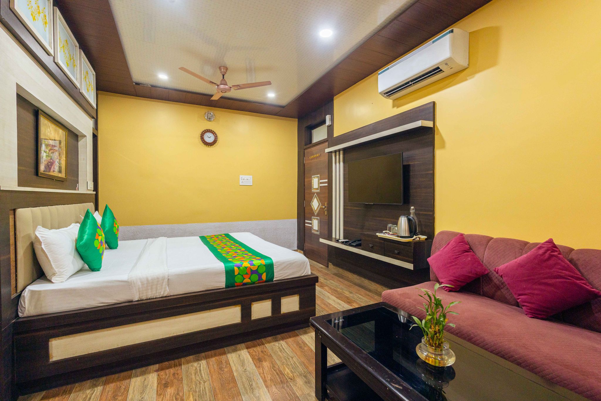 Treebo Saumendra Residency Premium Room 6
