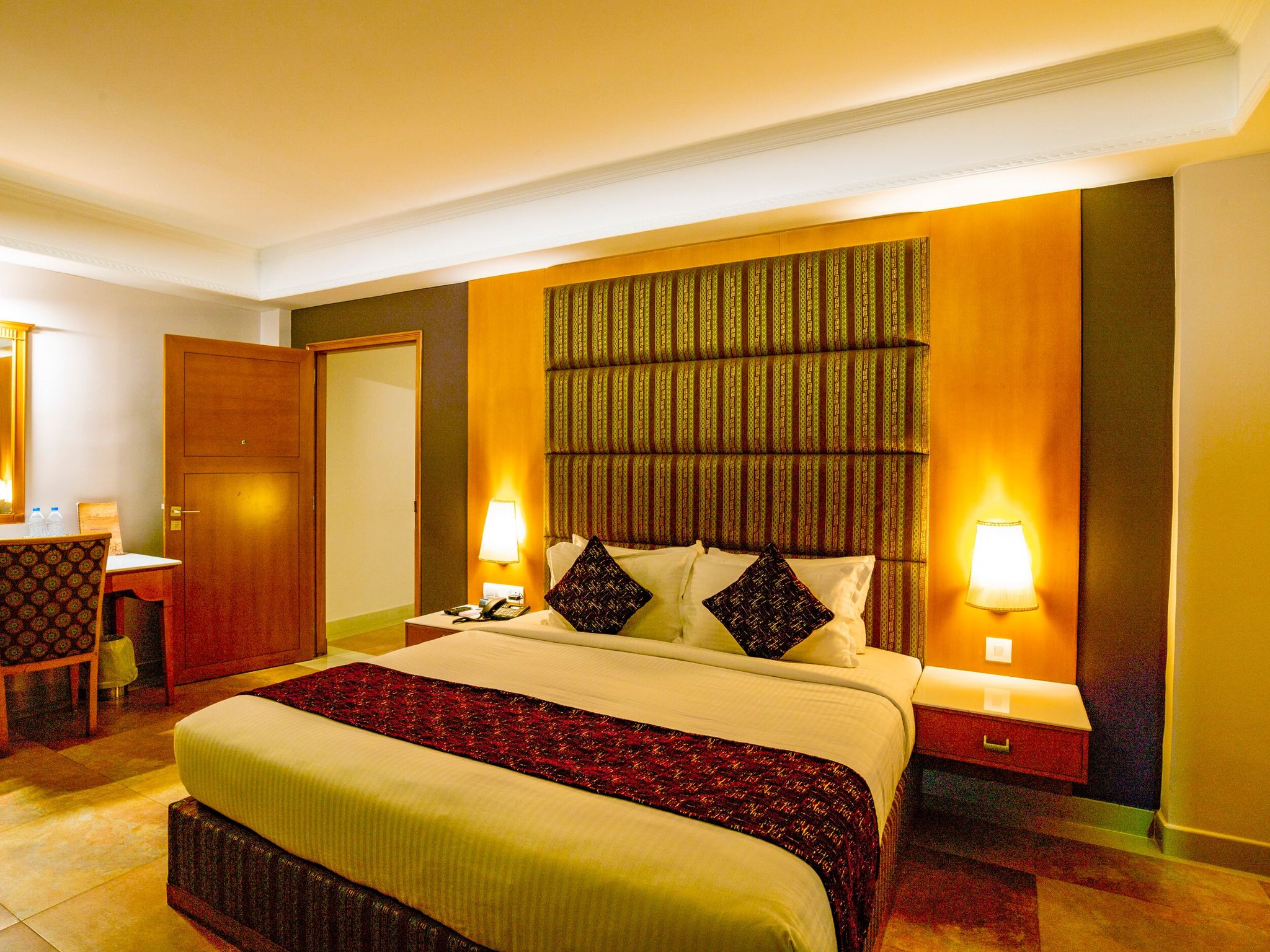 Fortune Home Service Apartment 1Bhk,L-36B,Saket 1 BHK 8