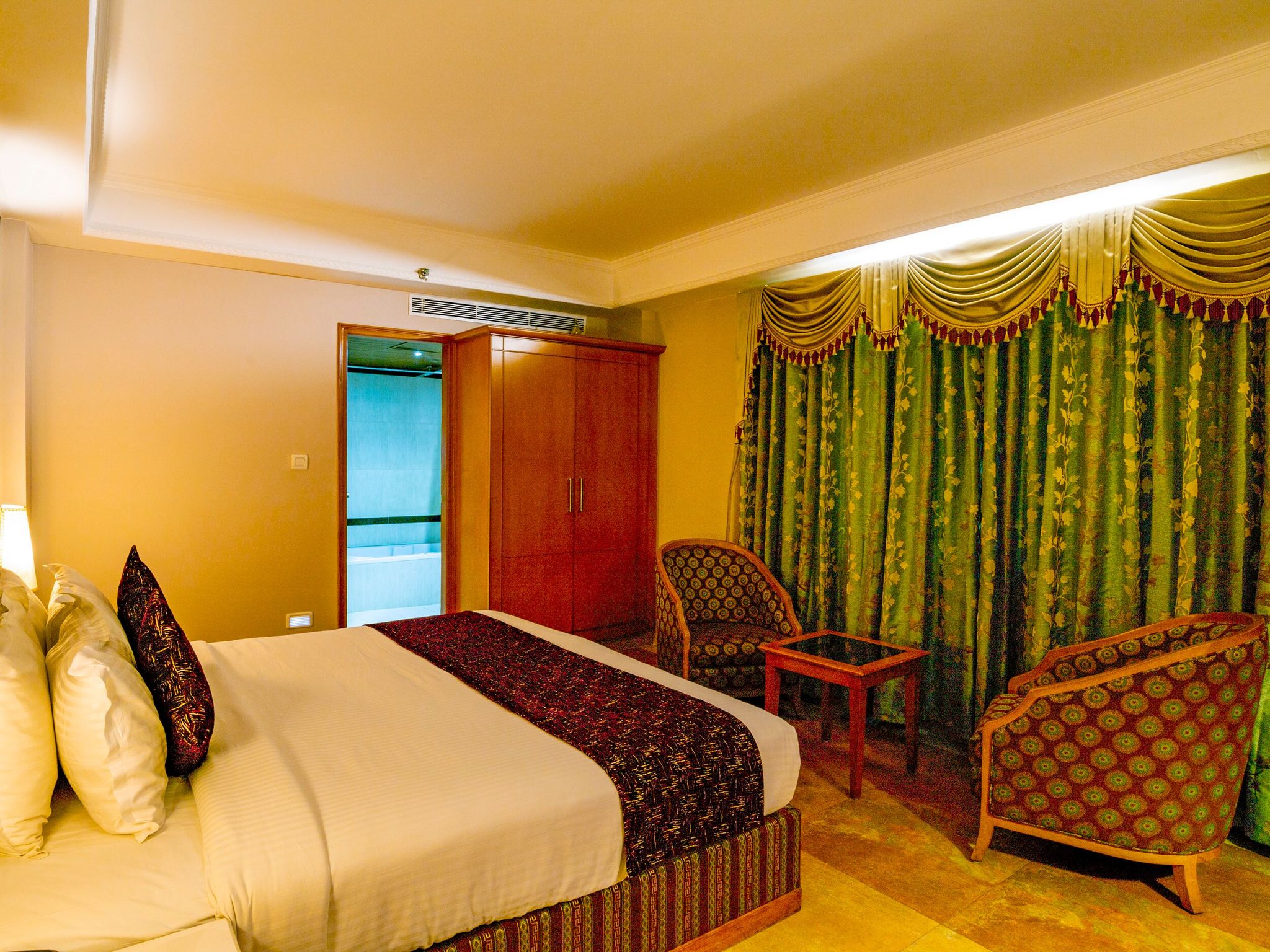 Fortune Home Service Apartment 1Bhk,L-36B,Saket 1 BHK 5