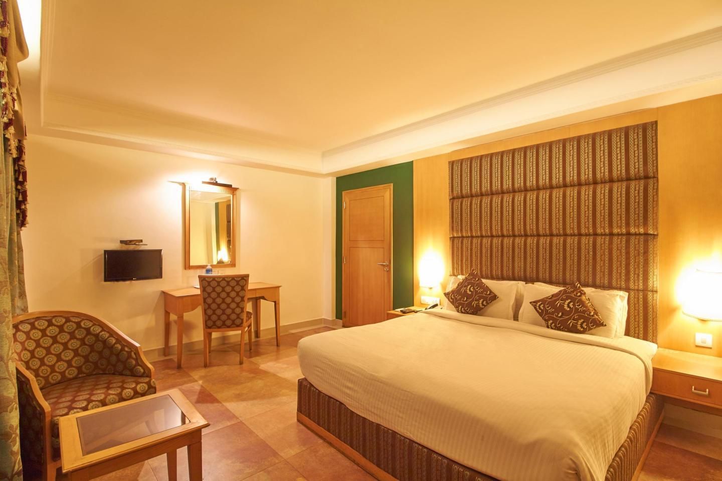 Fortune Home Service Apartment 1Bhk,L-36B,Saket 1 BHK 7