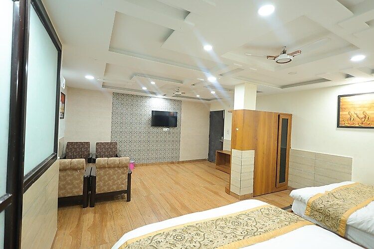 Super Deluxe Four Bed Room