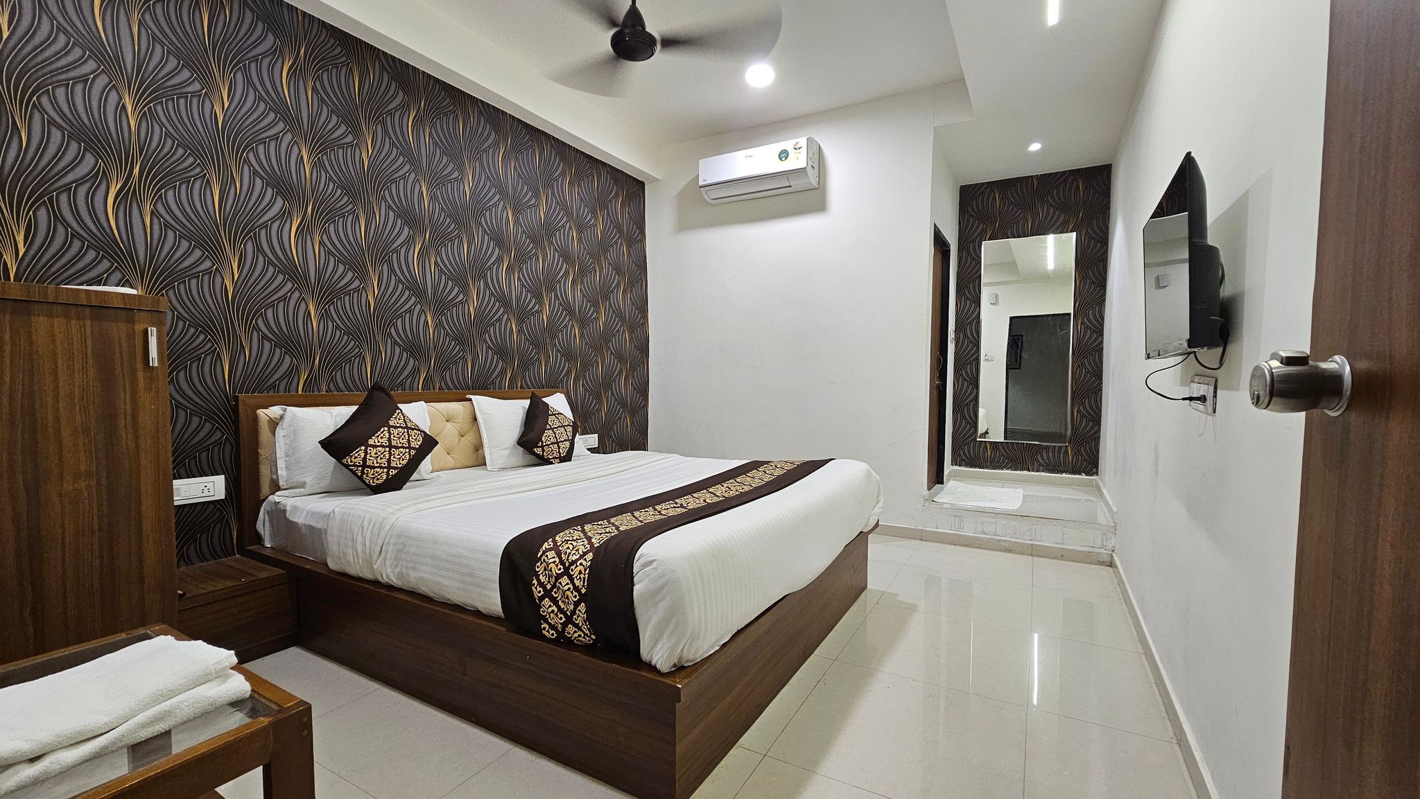 HOTEL RUDRA Standard Room 3