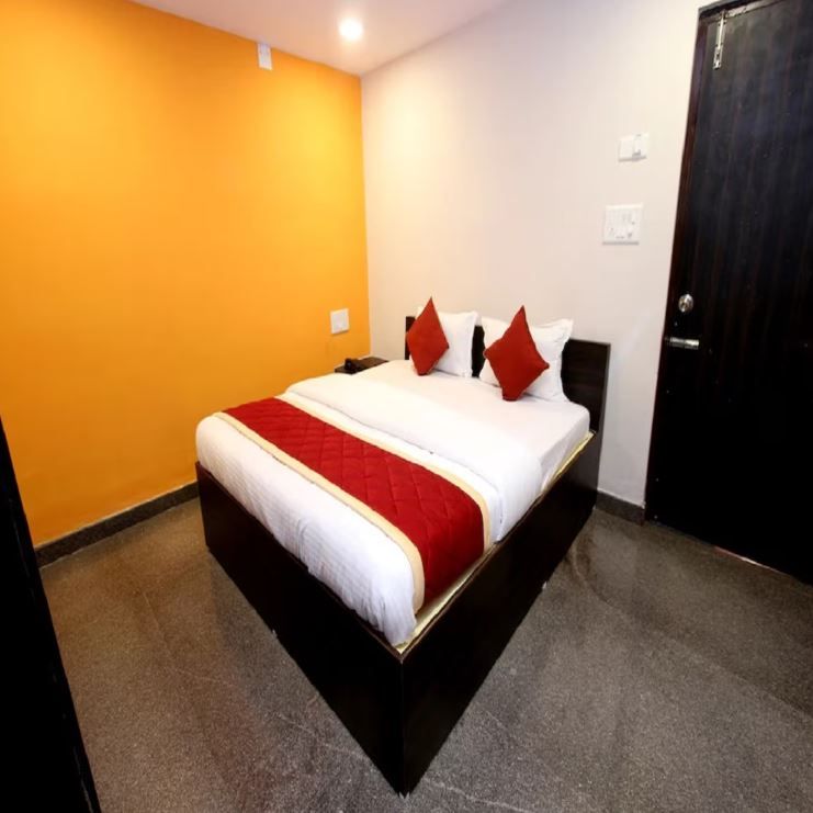 Hotel Sai Comforts Deluxe AC Room