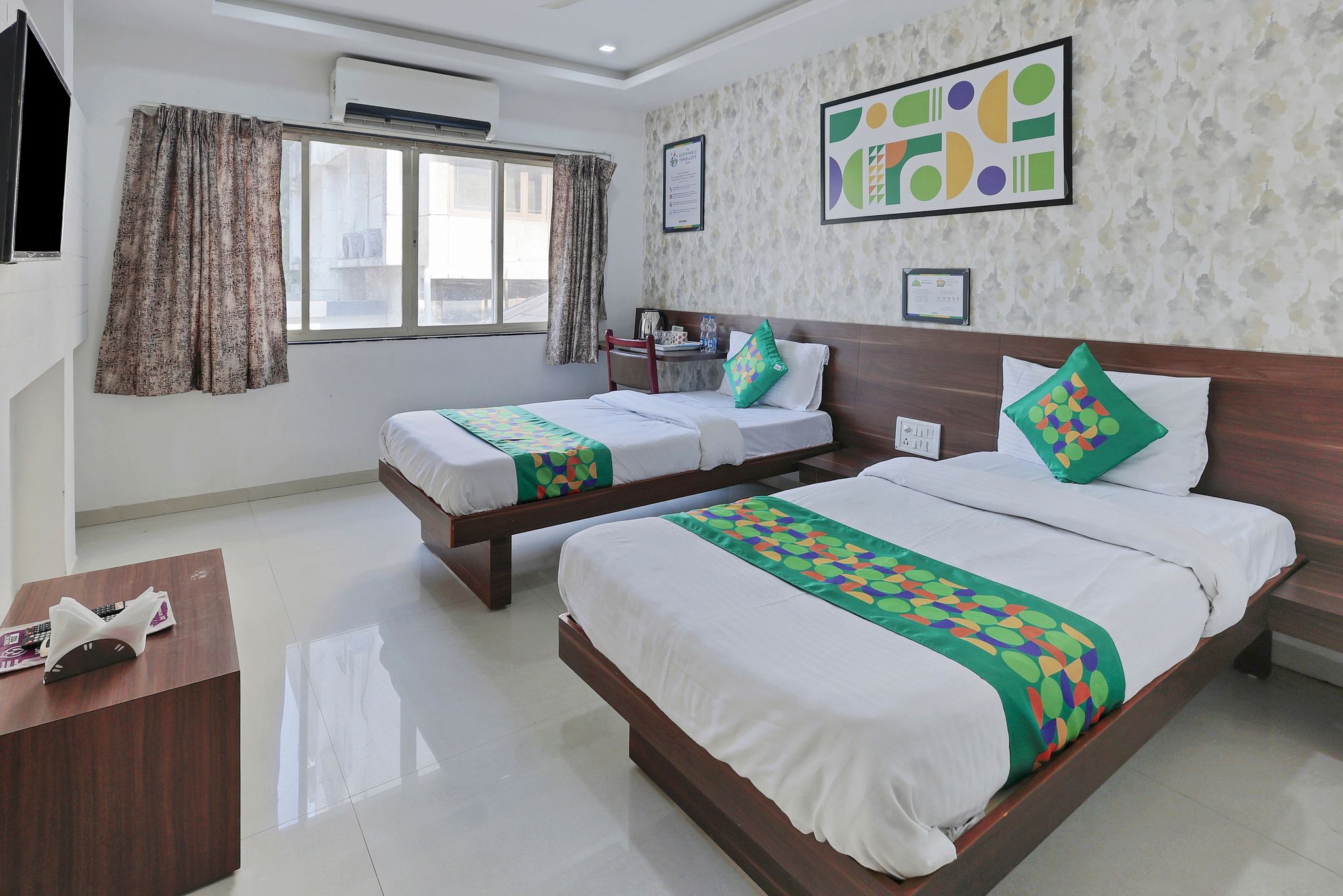 Treebo RVG, Alkapuri Standard Room 2