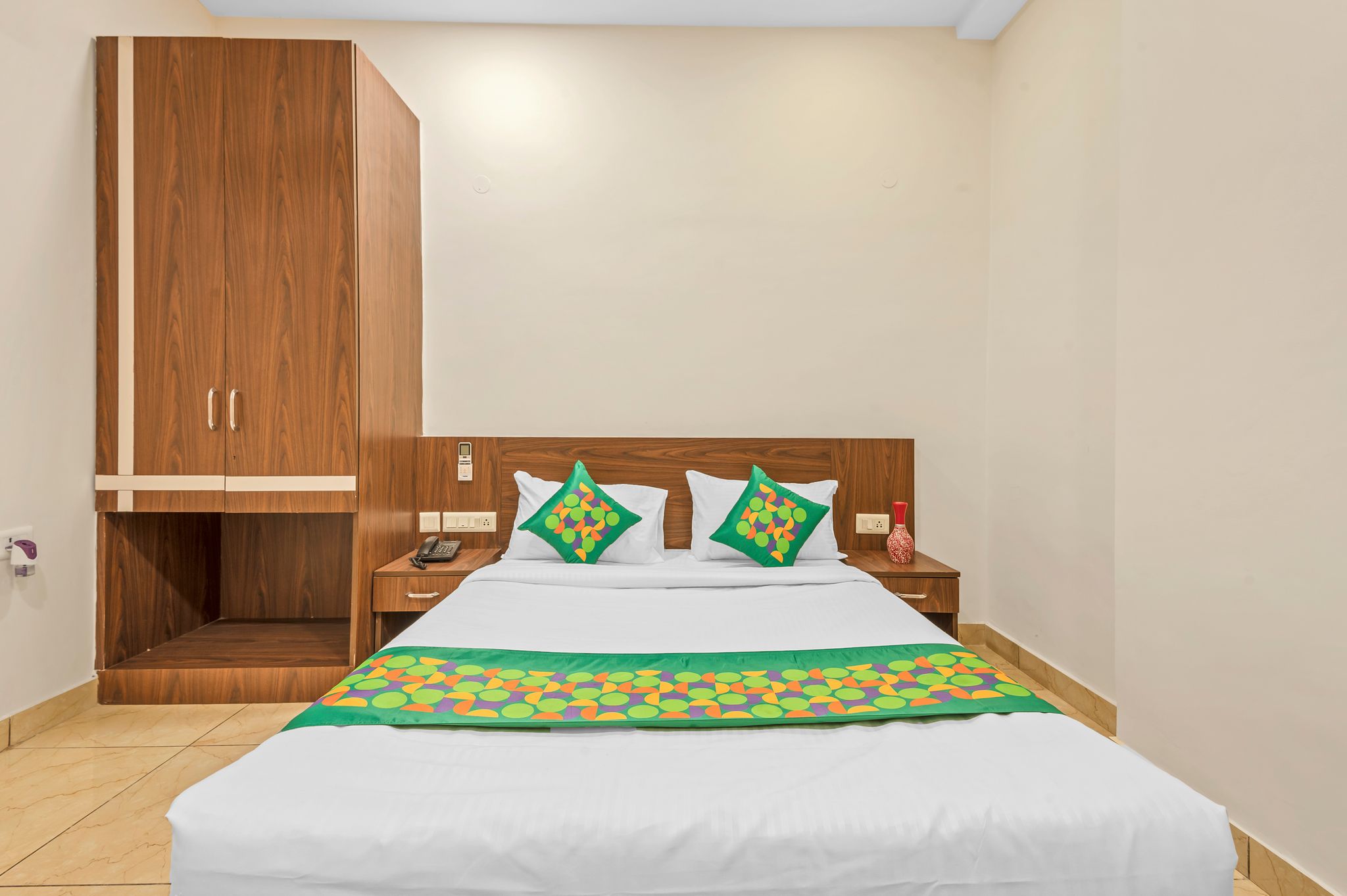 Treebo Elegant Palace Standard Room 2