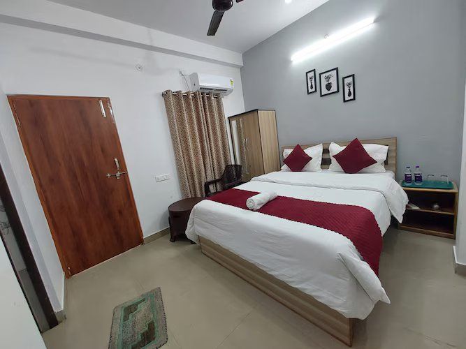 Queen Room