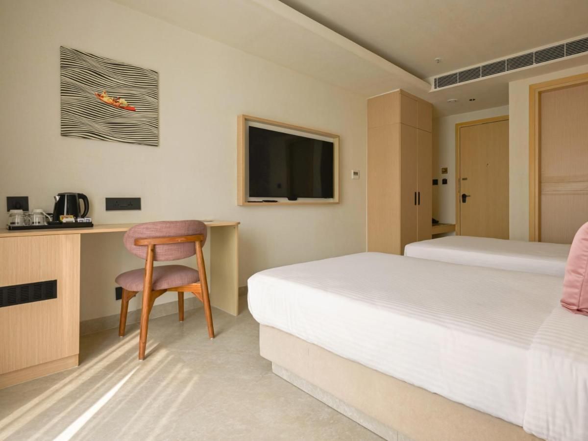 Arrival Hotels - Hitech City Superior Room 2