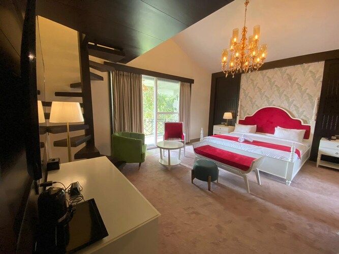 Silver Suite with Plunge Pool