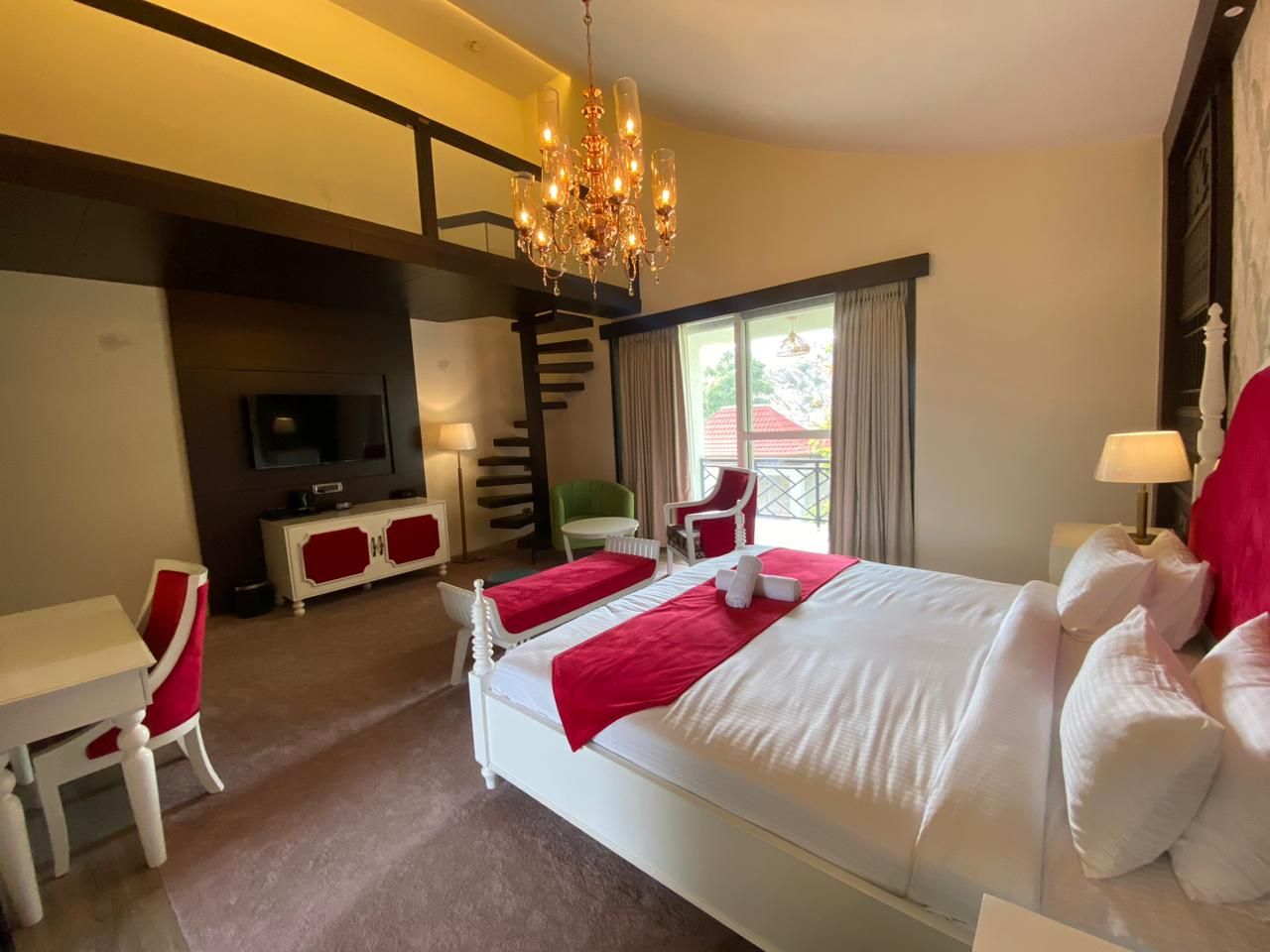 Golden Suite with Plunge Pool