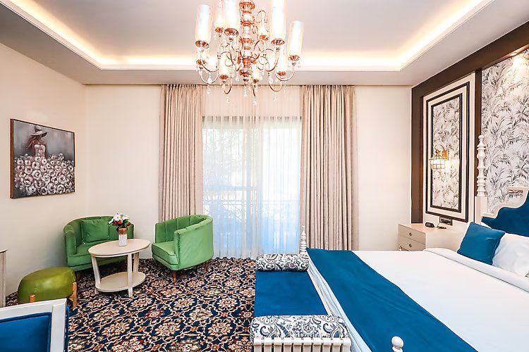 Silver Suite with Balcony