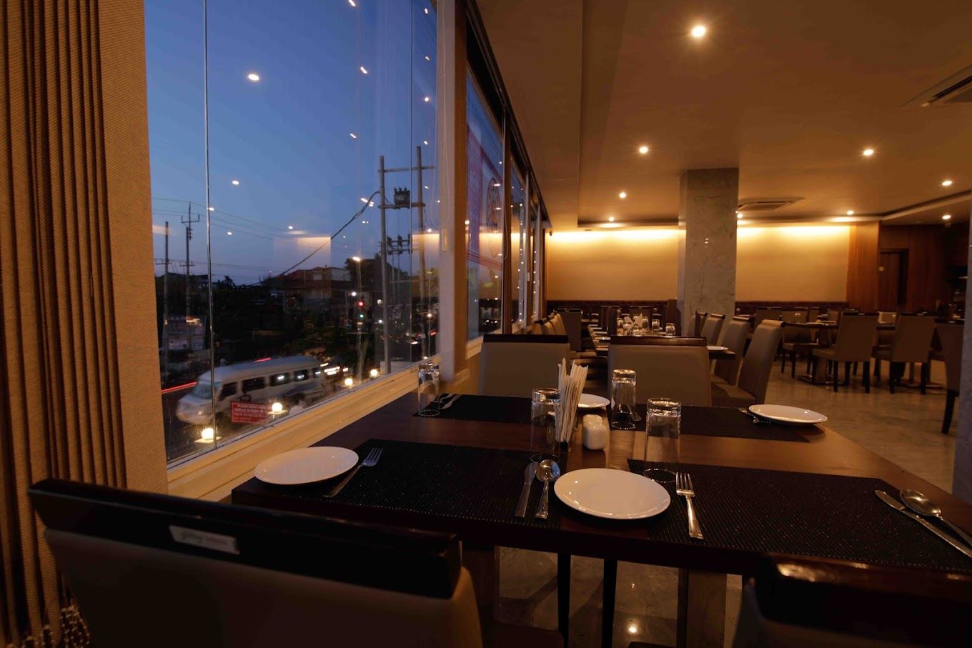 Food & Dining