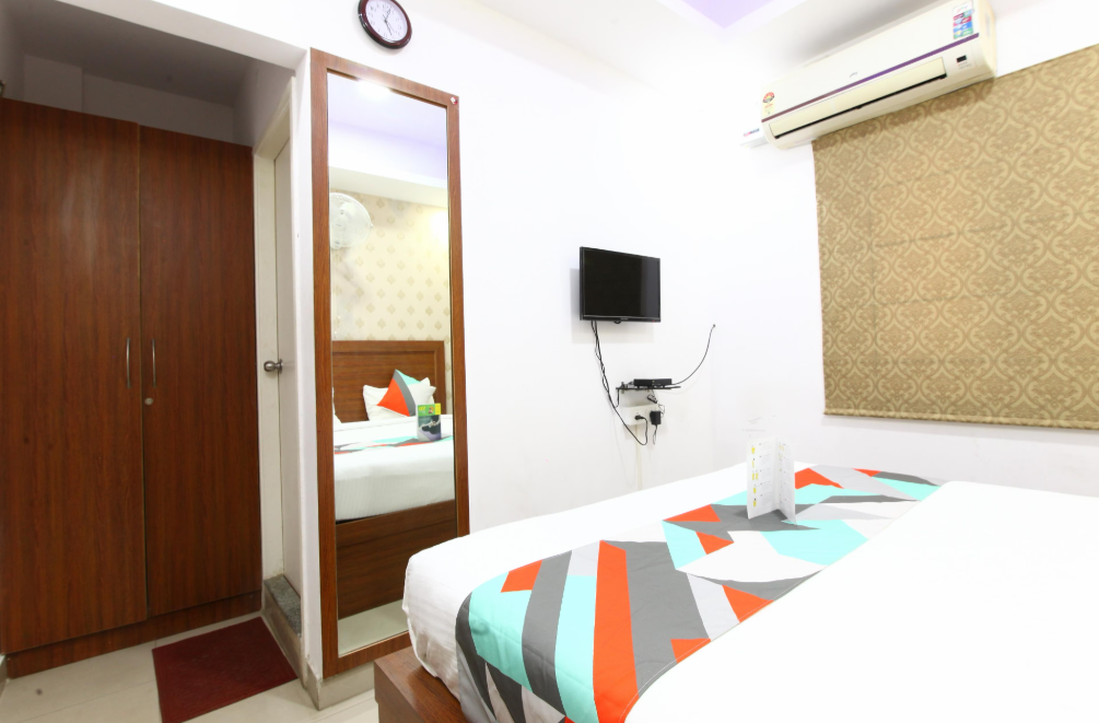 Avenue Inn Deluxe Room 5