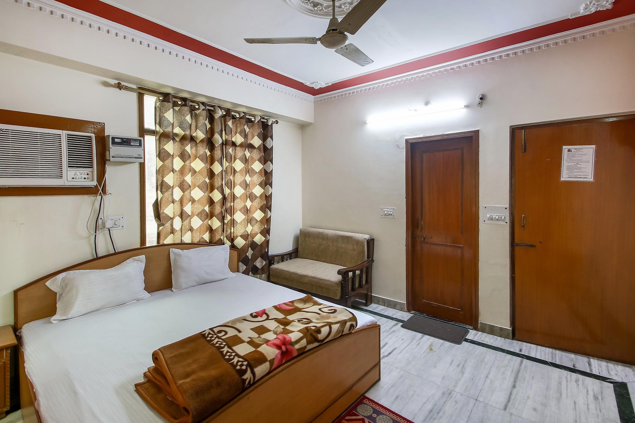 GIRIRAJ KRIPA Double Bed Room 2