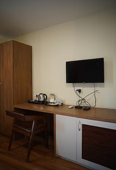 INDUS TIARA - A Corporate Boutique Hotel  LUXURY 3