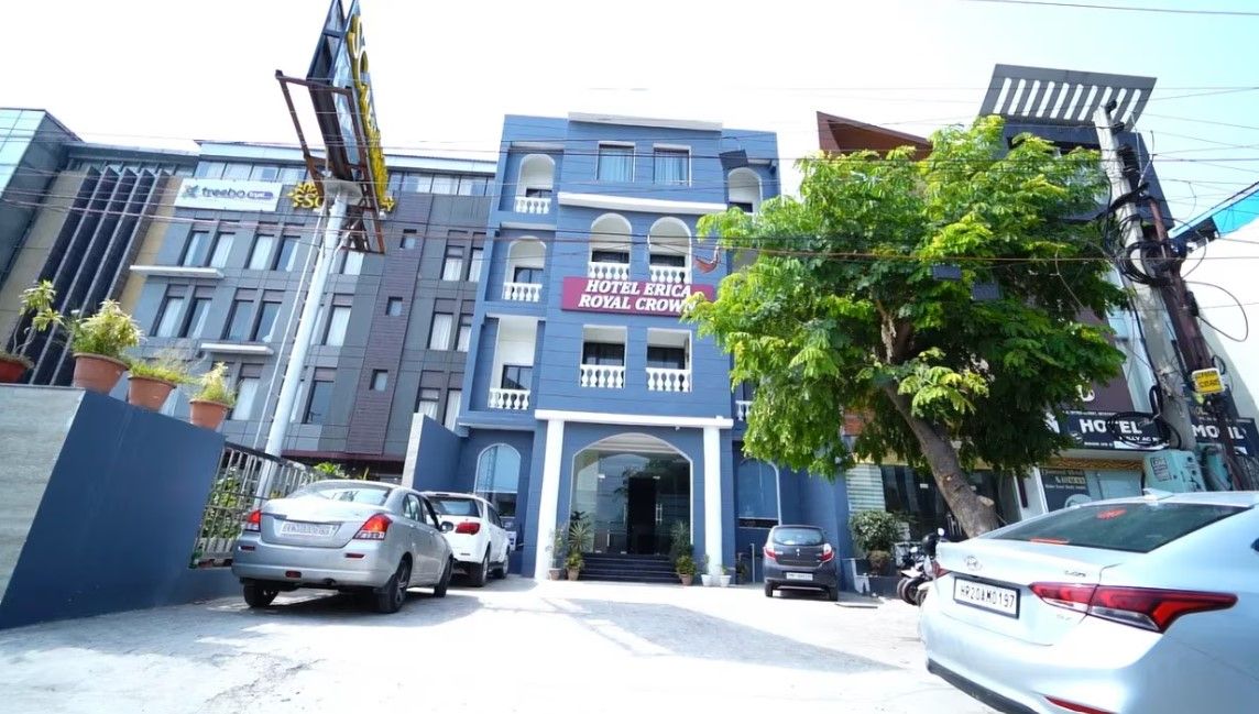 Hotel Erica Royal Crown