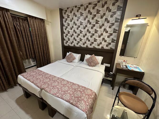 Hotel SriKrishna Paradise Deluxe Room 6