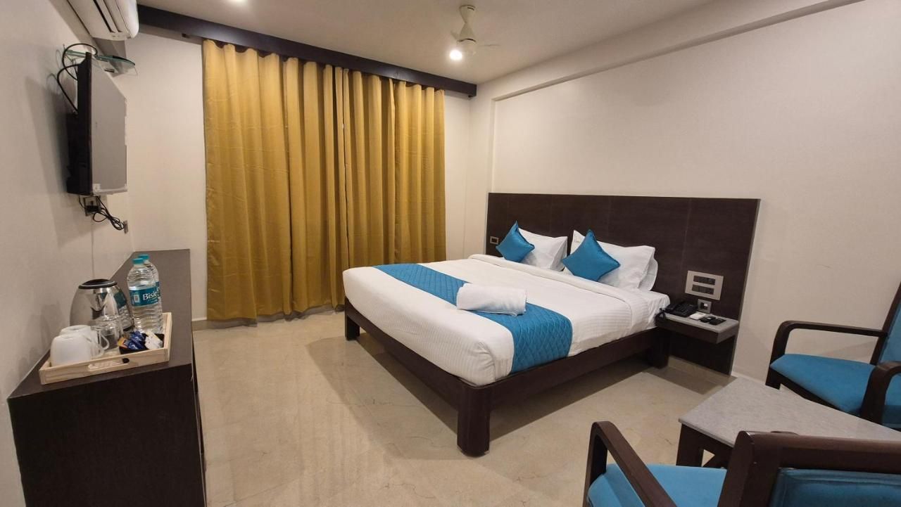 JANA'S HOTEL Deluxe King Room