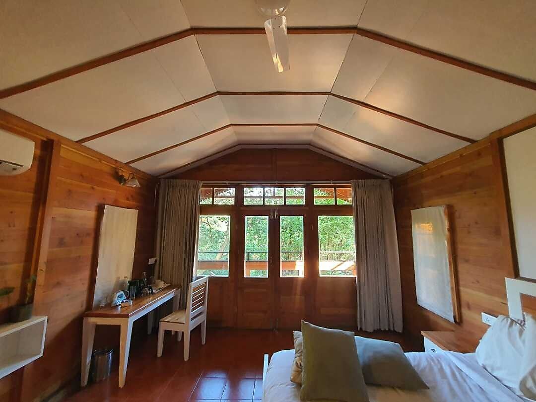 Misty Mountain Plantation Resort Wooden Chalet 3