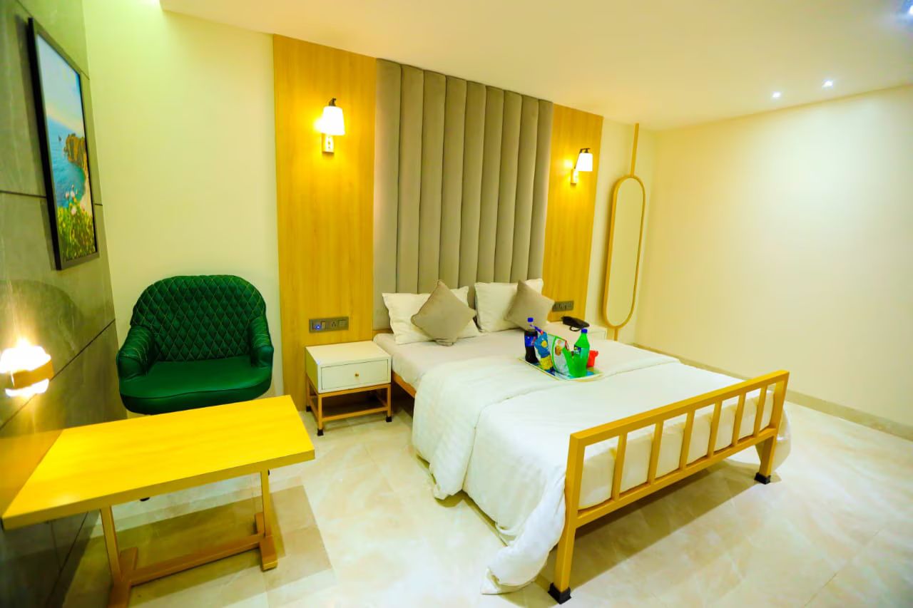 Captain Lodge Executive AC Room 5