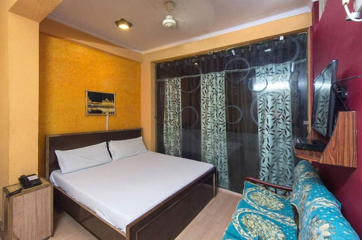 Family Suite AC Room