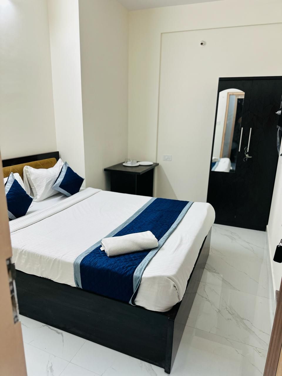 SV comforts Non-AC Rooms 4