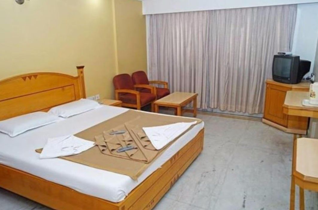 Deluxe Double Room - AC