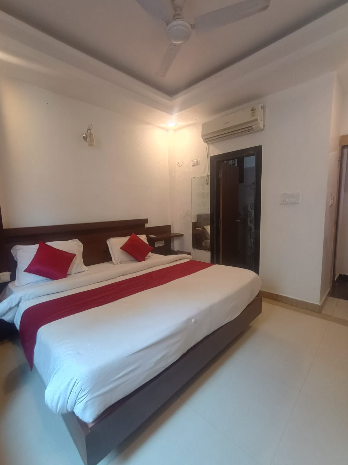 HOTEL RK PALACE Standard Room