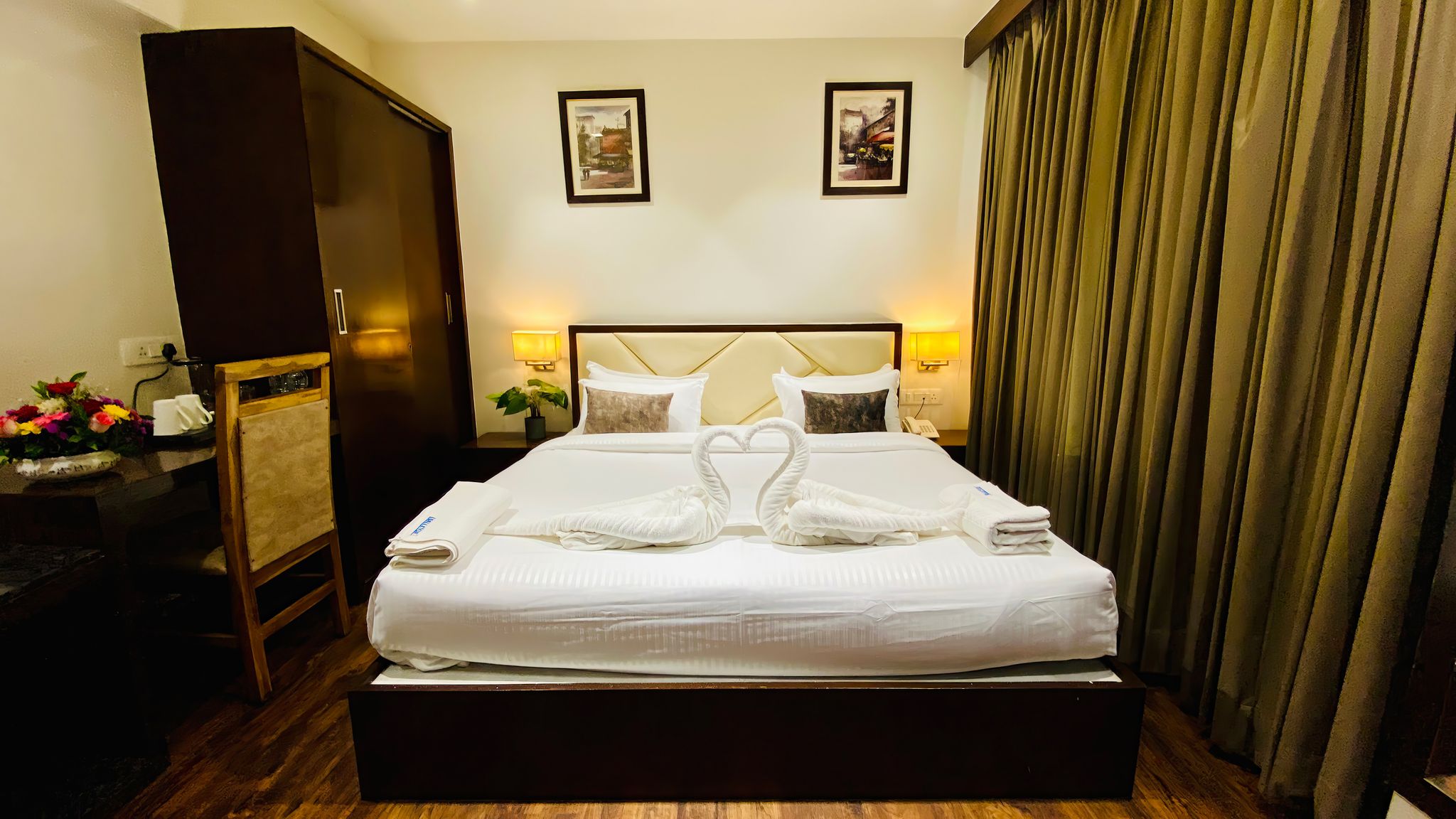 Hotel The Bellevue Deluxe Room 2