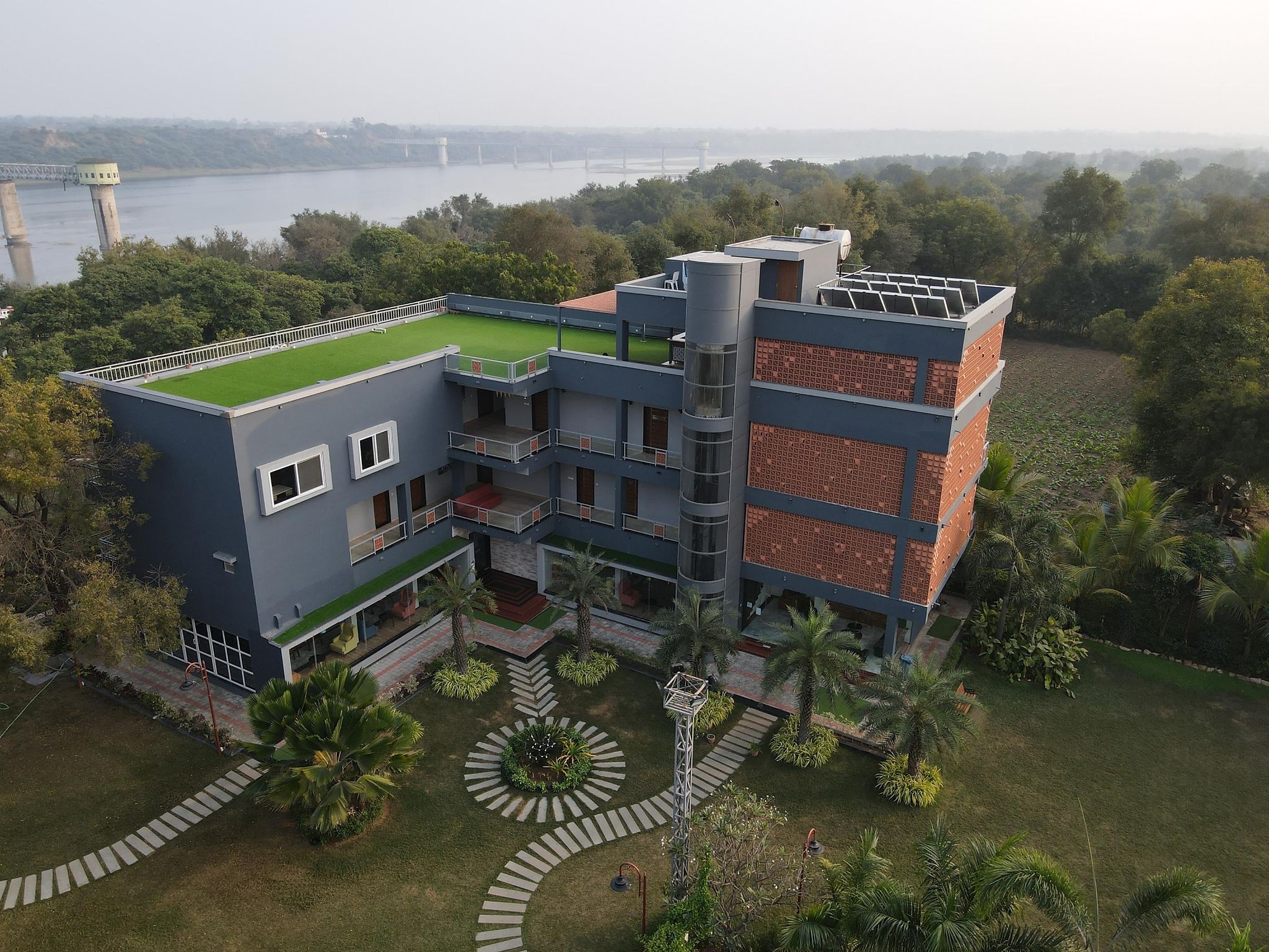 Krishna Riverside Resort