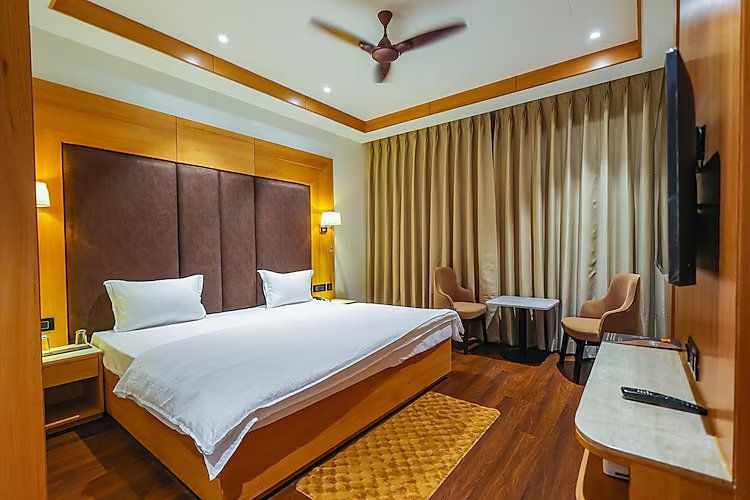 Hotel Guru Kripa Grand Super Deluxe Room 2