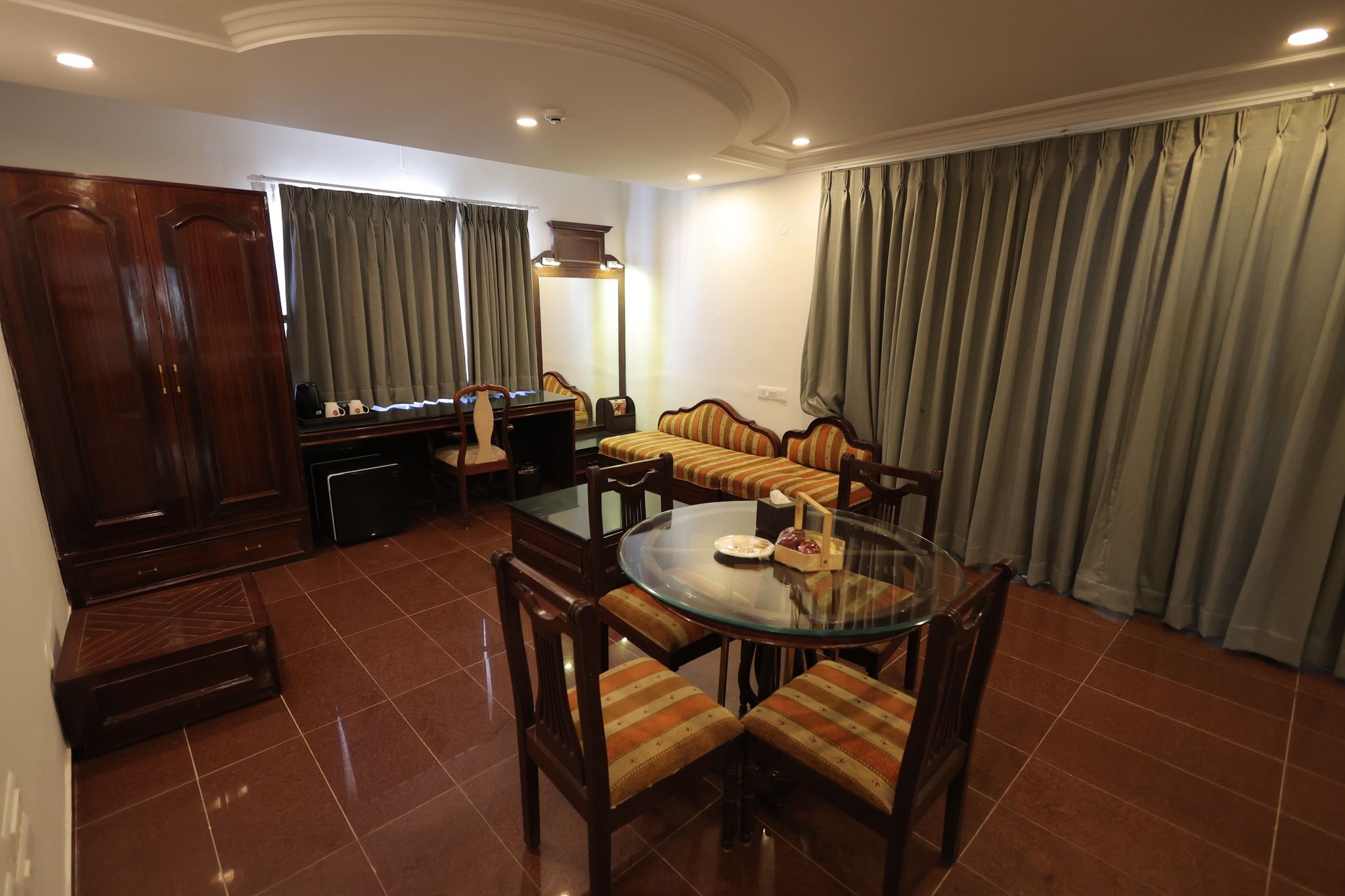 Suite Room