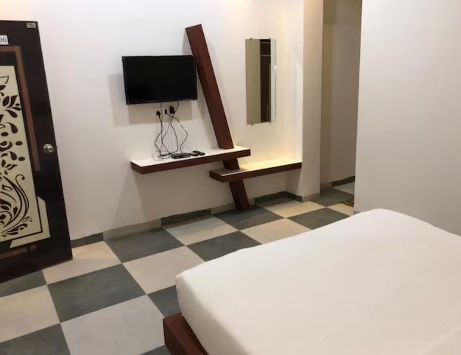 Hotel Great Annapurna Deluxe Non AC Double Bed Room 3