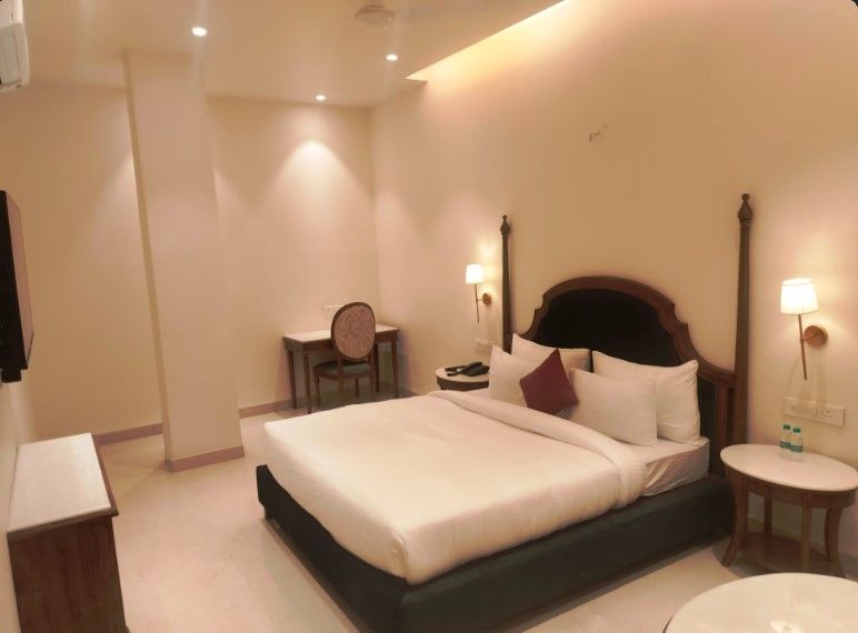 Saanwara Executive Room 2