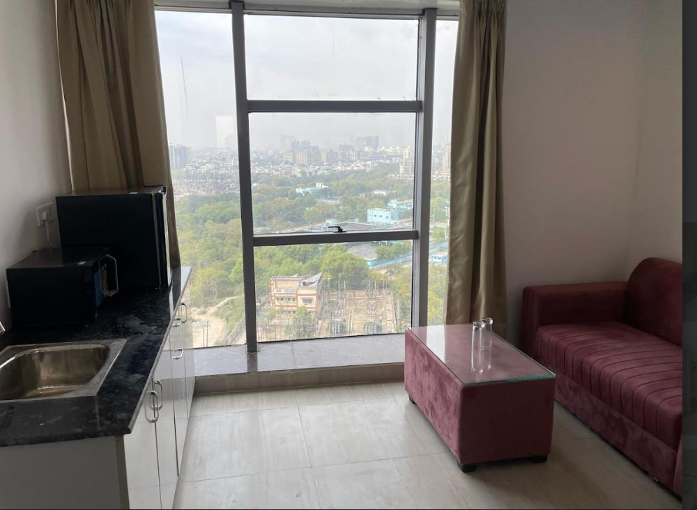 Nimantrana Luxury Suites with Pool | 5 mins Walk from Sector 75 Metro Standard Suite 10