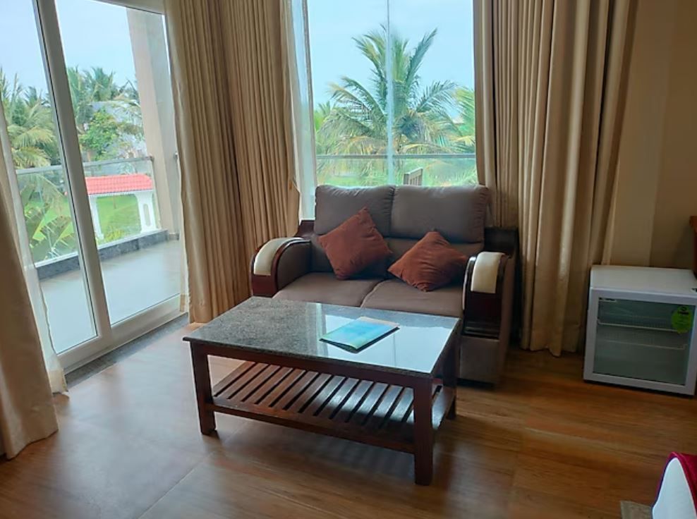 Garden View Club Suite Room