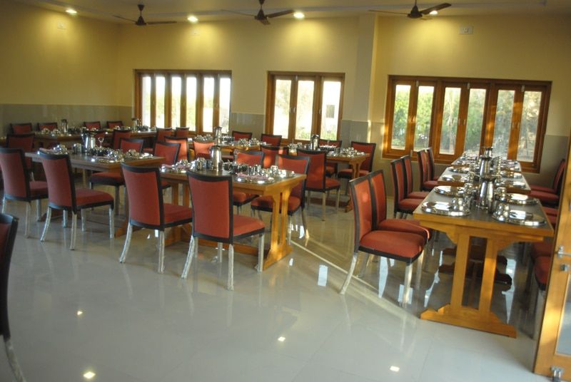 Food & Dining