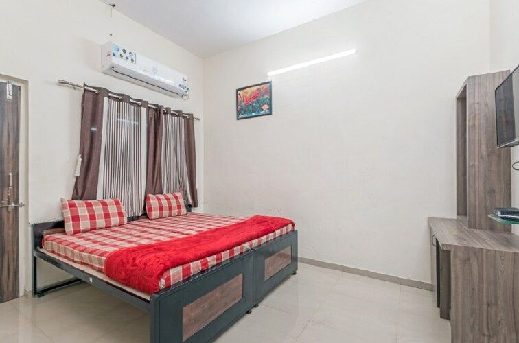 Triple Bed Room A.C.