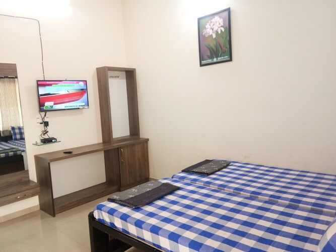 Buldana Urban Bhakt Niwas Double Bed Non-A.C Room 3