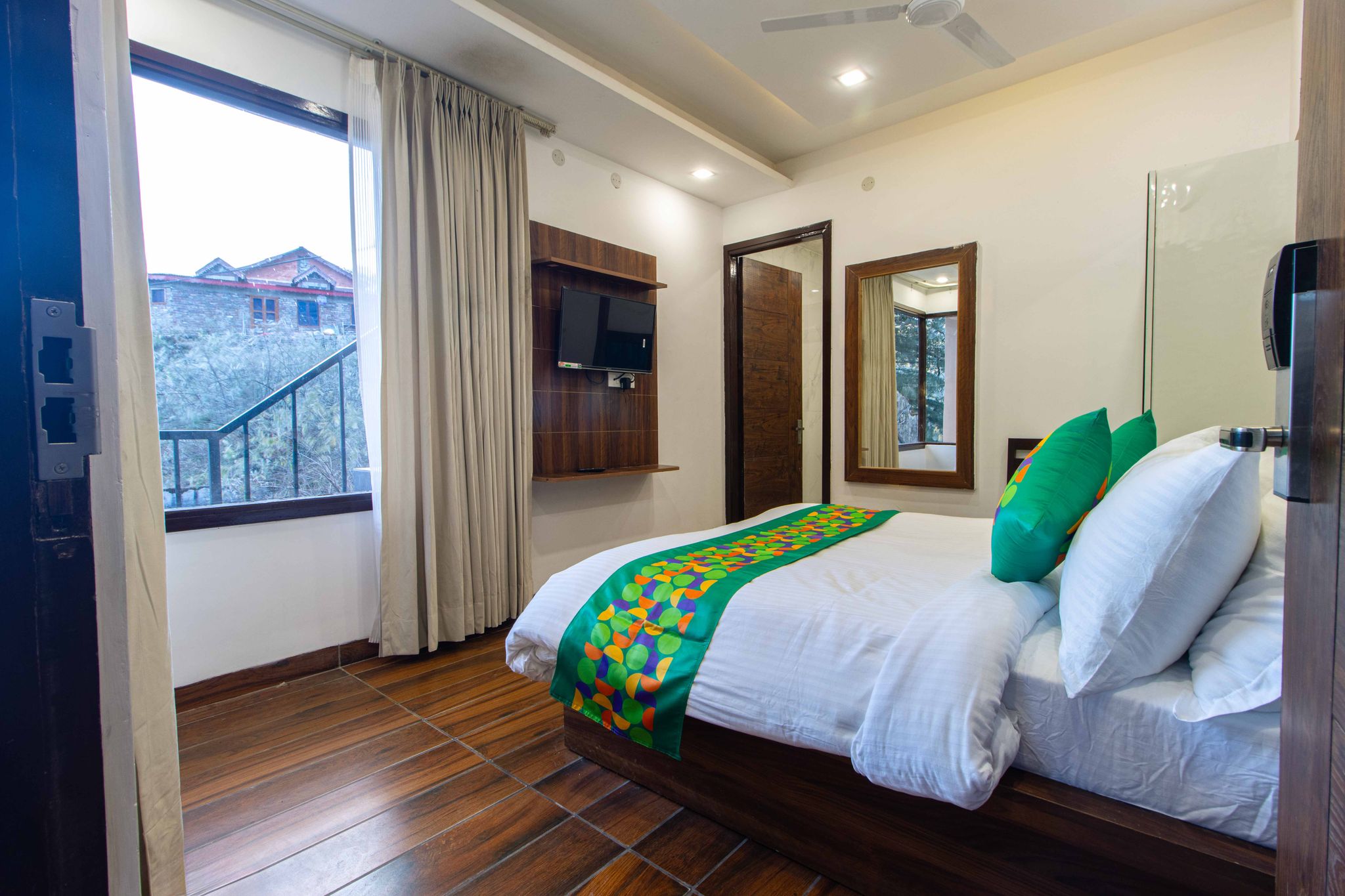 Treebo Hilldaar Dalhousie Economy Room 4