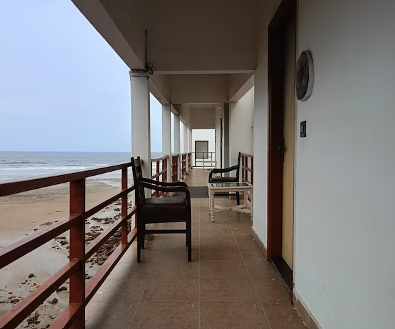 Family Room with Side Sea View